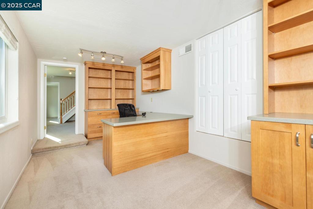 PILL HILL - Residential