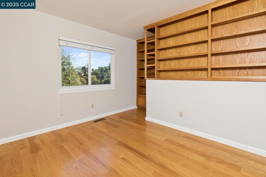 PILL HILL - Residential