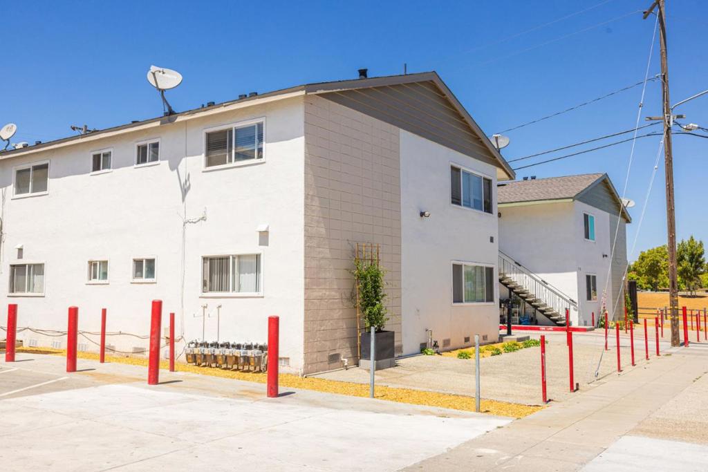 729 Forestdale Avenue