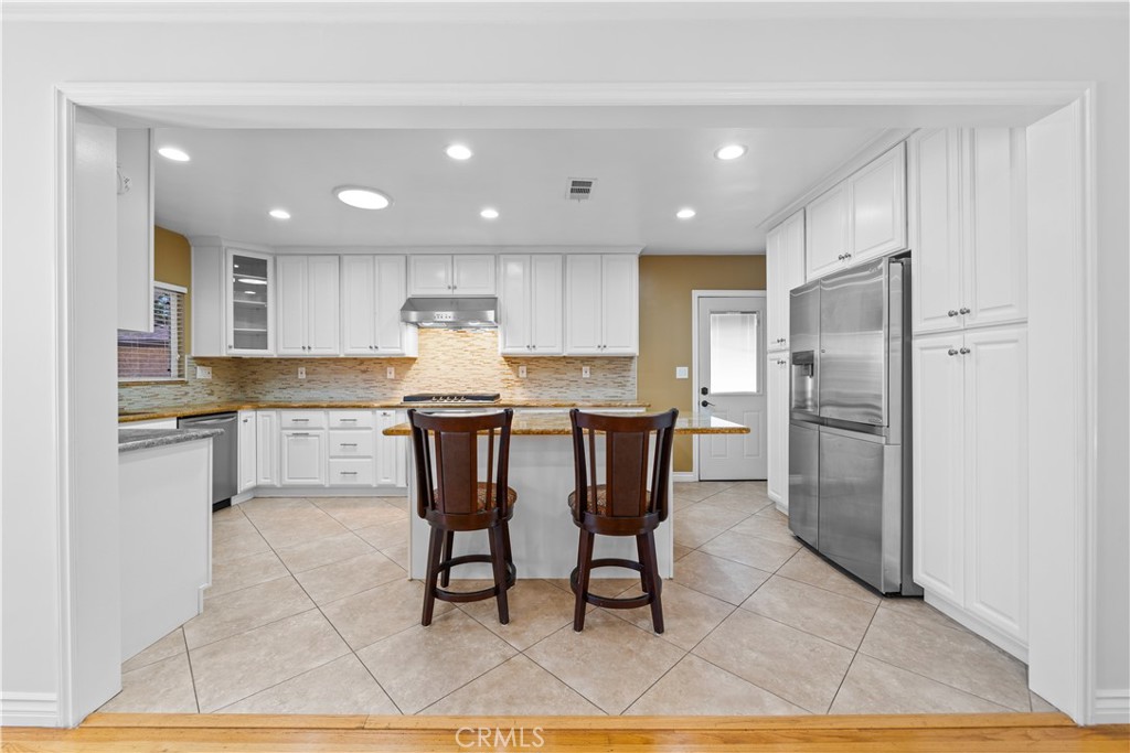 2018 W 147th St