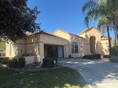45111 Putting Green Court