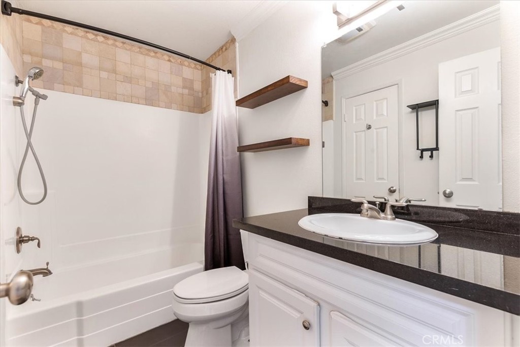 The Lakes (TLK) - Residential