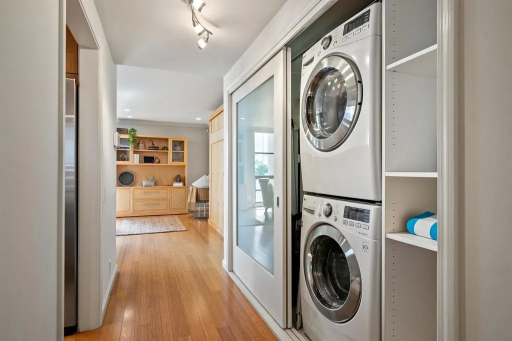 San Diego, California 92109, United States, 2 Bedrooms Bedrooms, ,3 BathroomsBathrooms,Residential,Active,109367