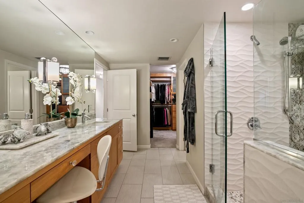 San Diego, California 92109, United States, 2 Bedrooms Bedrooms, ,3 BathroomsBathrooms,Residential,Active,109367