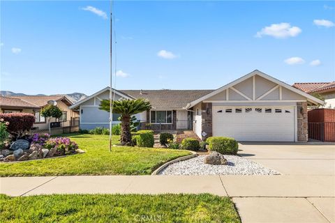 Photo of 34966 Persimmon Avenue, Yucaipa, CA 92399 (MLS # IG26102945)