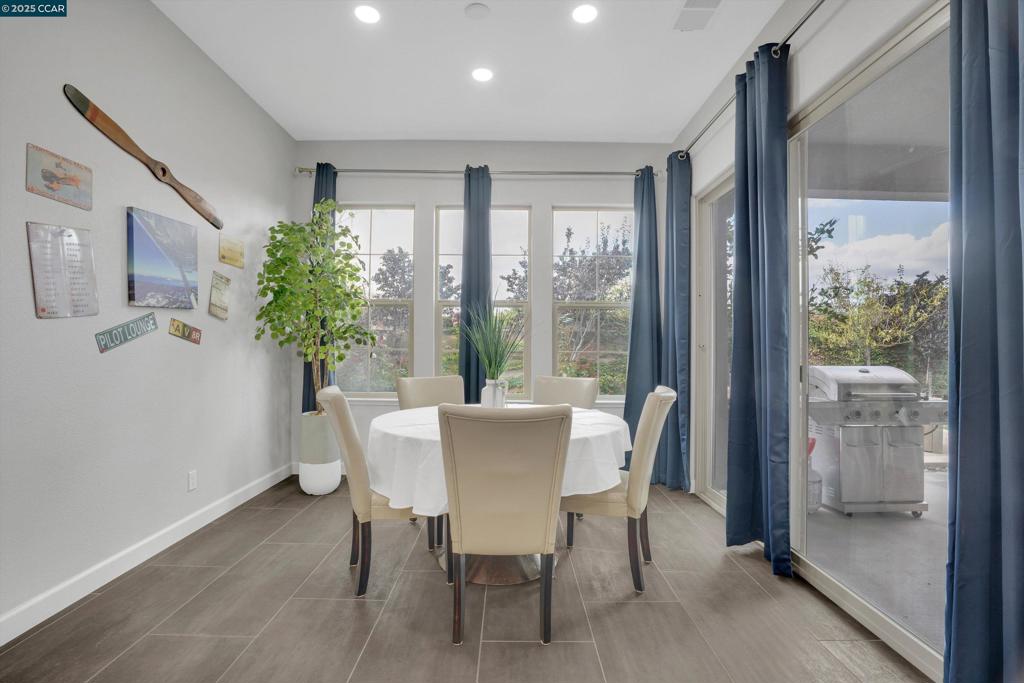 BRENTWOOD - Residential