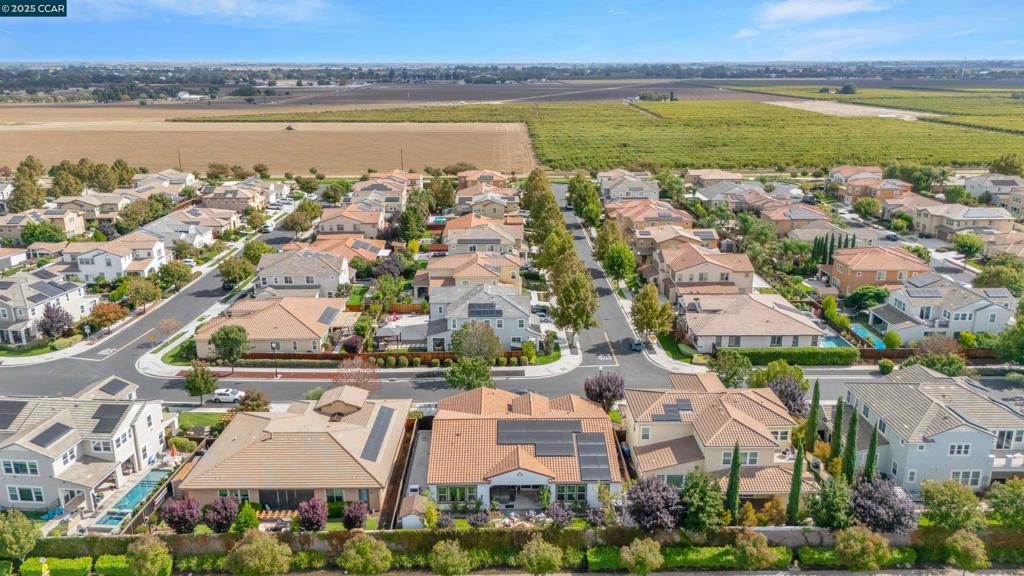 BRENTWOOD - Residential