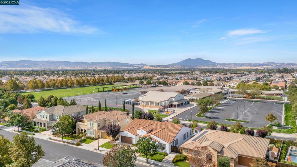 BRENTWOOD - Residential