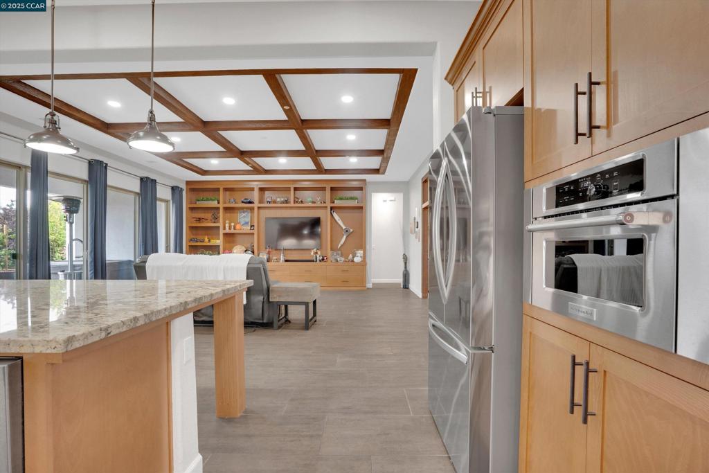 BRENTWOOD - Residential