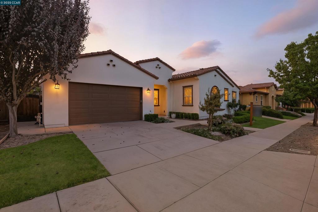 BRENTWOOD - Residential