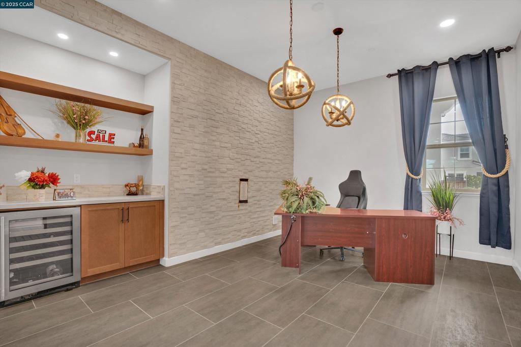 BRENTWOOD - Residential