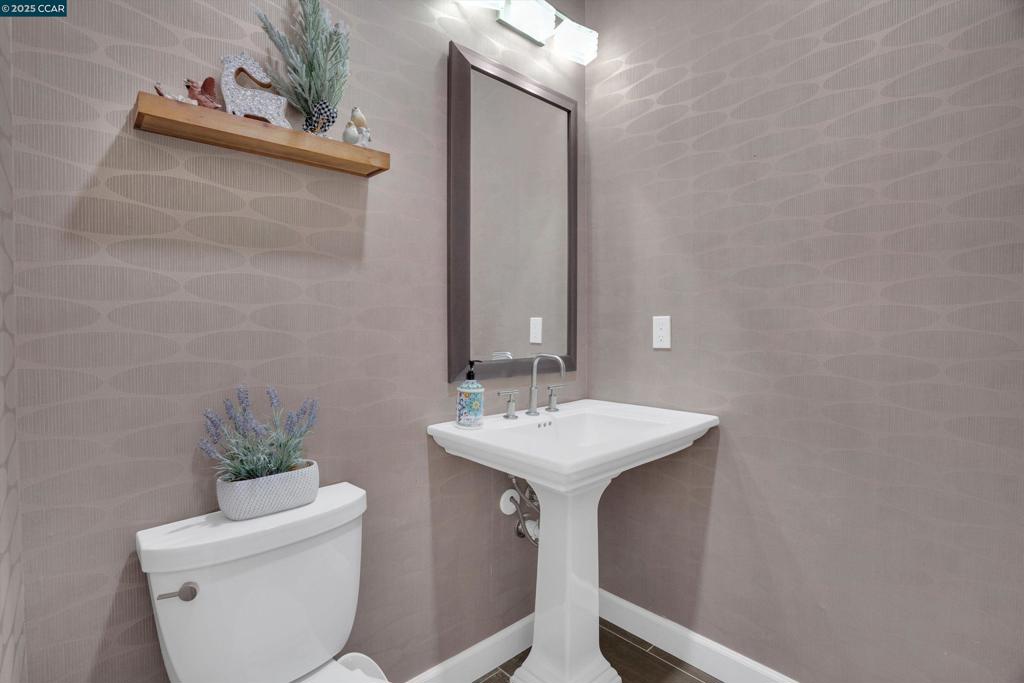 BRENTWOOD - Residential
