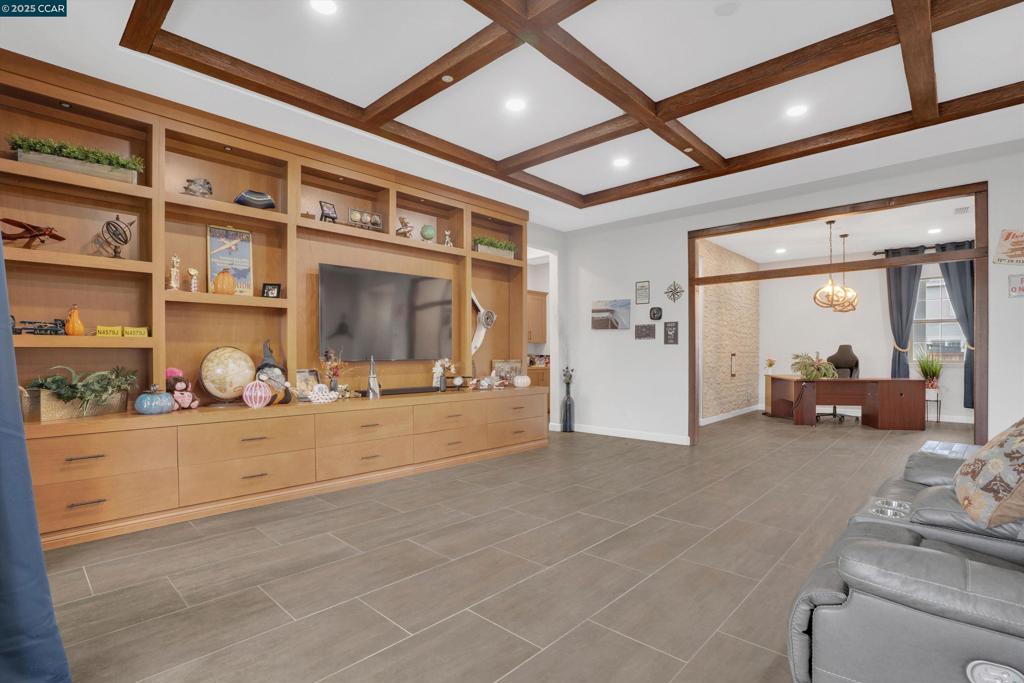 BRENTWOOD - Residential