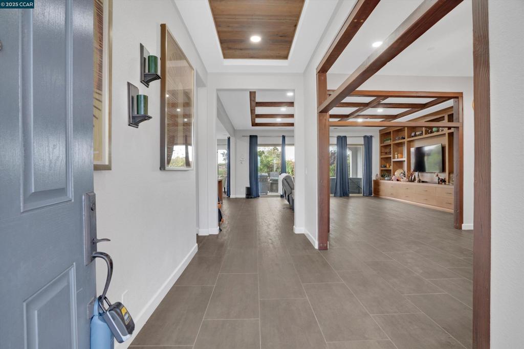 BRENTWOOD - Residential