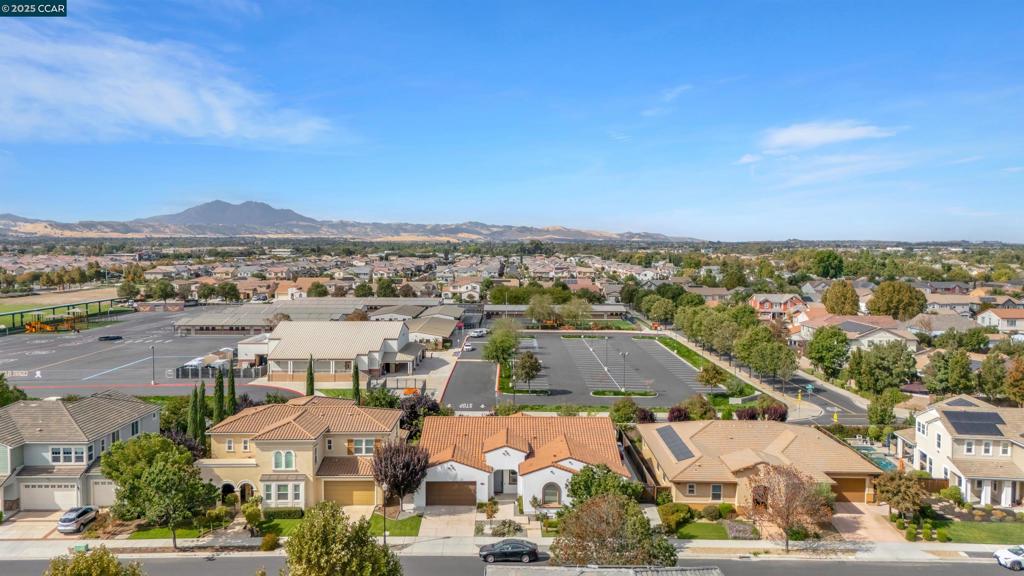 BRENTWOOD - Residential