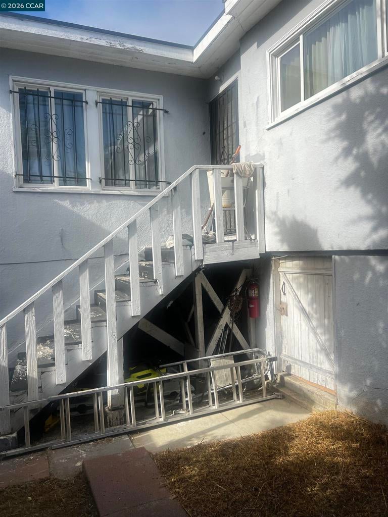 1161 64Th St St, Oakland CA 94608