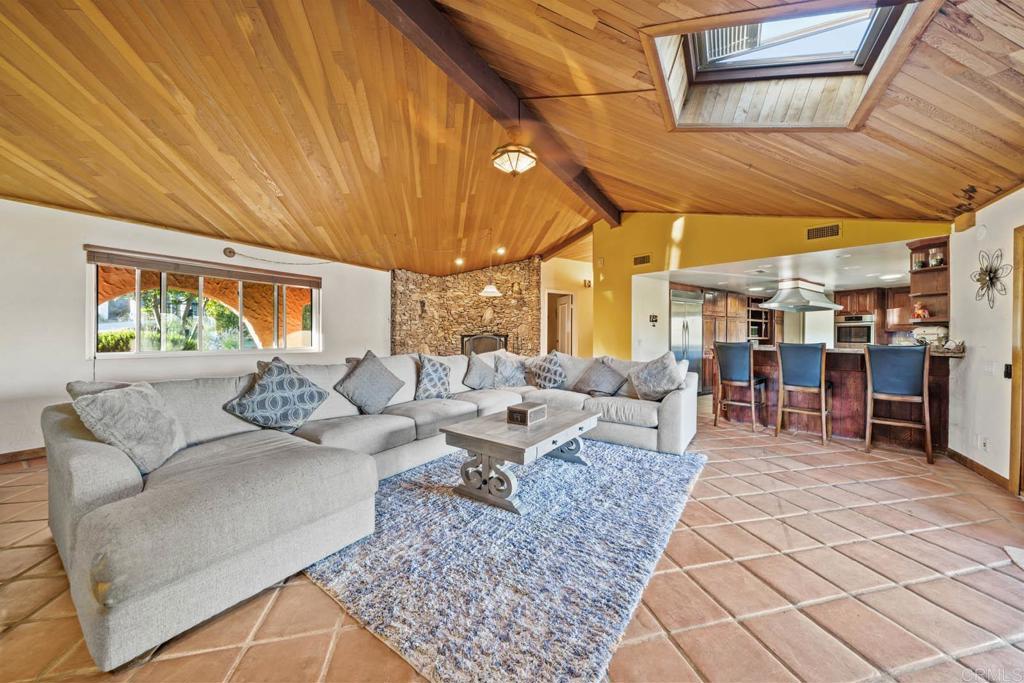3204 Via Caliente Del Sol