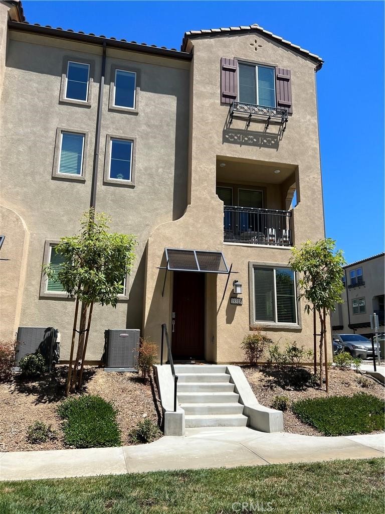 4 Bedroom, 3.5 baths in the Loma Vista Community in Yorba Linda built in 2020. Largest floor plan with 1,834 square feet of living space. Open floor plan with high ceilings and an abundance of windows for natural lighting. Gourmet kitchen with Island with additional seating and storage. Granite counter tops with soft-closing shaker style cabinets, stainless steel GE Profile appliances which includes fridge, microwave and dishwasher. Oversized Master suite has two walk in closets. Master bath with Quartz Countertops, Moen fixtures and dual sinks. Relax in the spa like walk in shower with frameless glass enclosure. Convenient interior laundry room which includes a new washer and dryer. Energy efficient home with tankless water heater, LED lights, Low E glass dual glazed windows. Home also comes equipped with WIFI and Ring doorbell. 2 Car attached garage. Association includes a pool, spa and playground. Home is Walking distance to grocery, restaurants and retail stores. Located in award winning Placentia/Yorba Linda Schools-YLHS, YL Middle School and Mabel M Paine Elementary. Your home search is now over!