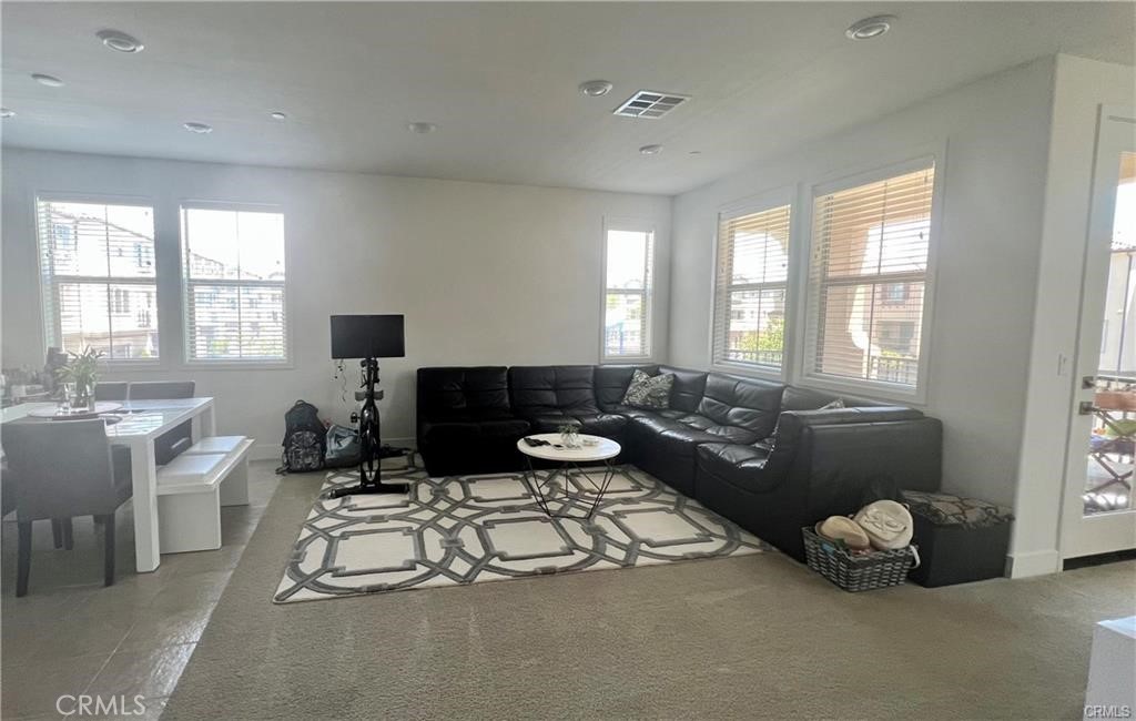 Loma Vista - Residential Lease