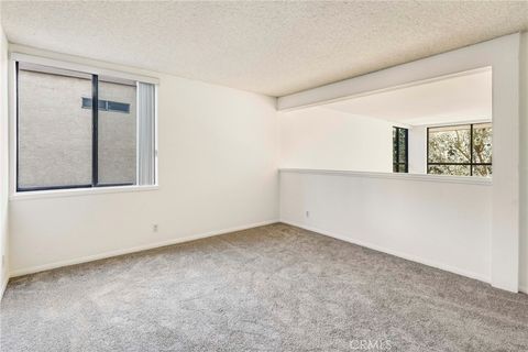 Tiny photo for 5987 Peacock Ridge Rd Rd #122, Rancho Palos Verdes, CA 90275 (MLS # PV25233935)