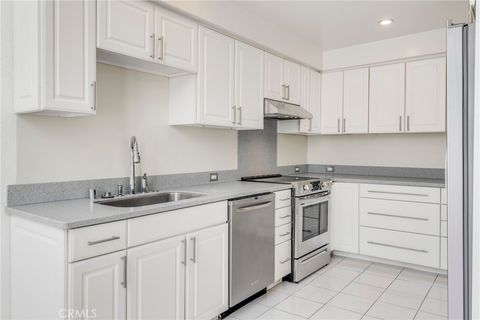 Tiny photo for 5987 Peacock Ridge Rd Rd #122, Rancho Palos Verdes, CA 90275 (MLS # PV25233935)