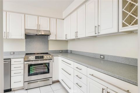Tiny photo for 5987 Peacock Ridge Rd Rd #122, Rancho Palos Verdes, CA 90275 (MLS # PV25233935)
