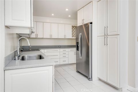 Tiny photo for 5987 Peacock Ridge Rd Rd #122, Rancho Palos Verdes, CA 90275 (MLS # PV25233935)