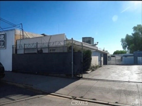 Photo of 712 Arroyo Ave, San Fernando, CA 91340 (MLS # SR26206442)