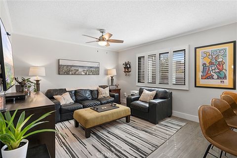Photo of 24001 Neece Ave #4, Torrance, CA 90505 (MLS # PW25238943)