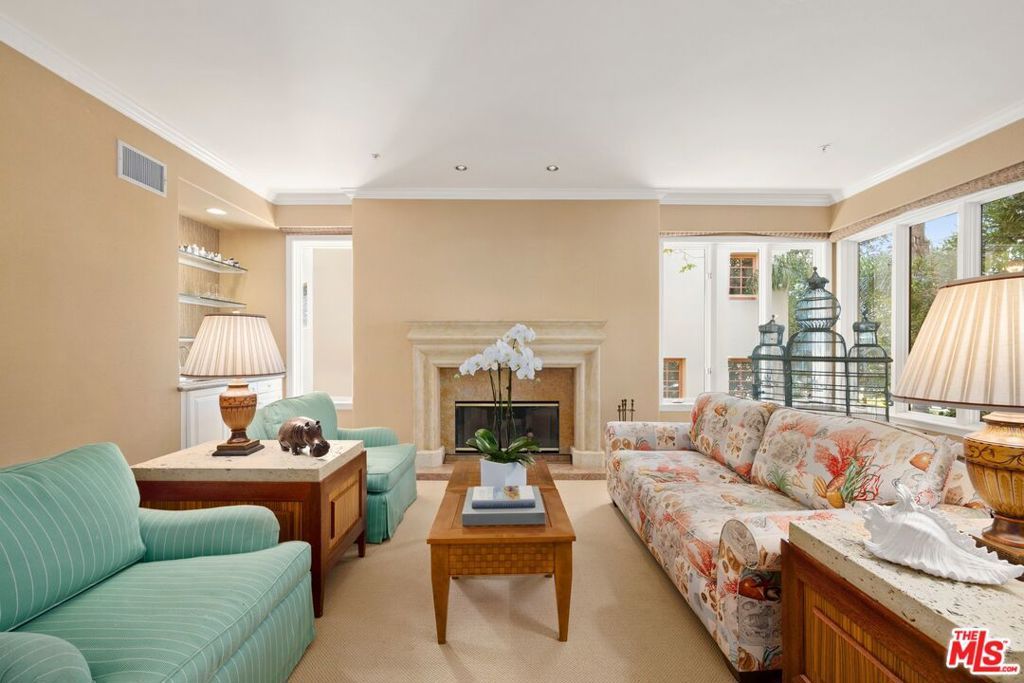 Photo of 603 Ocean Avenue #2A, Santa Monica, CA 90402 (MLS # 26658673)