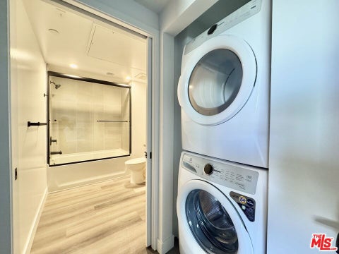 Photo of 10806 Blix Street, North Hollywood, CA 91602 (MLS # 26851429)
