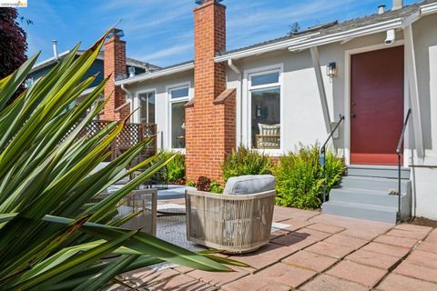 Photo of 3239 Briggs Ave Ave, Alameda, CA 94501 (MLS # 41129165)