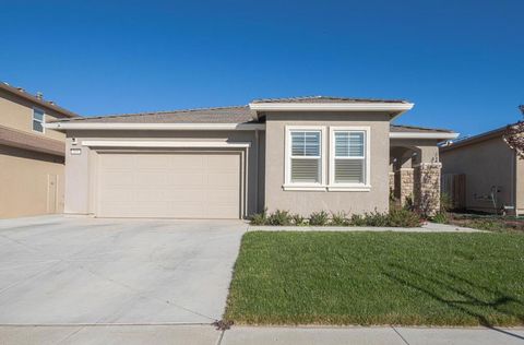 Photo of 509 Davalos Street, Soledad, CA 93960 (MLS # ML82031082)