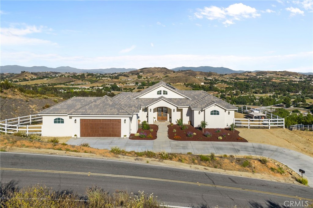 38566 Vista Del Bosque