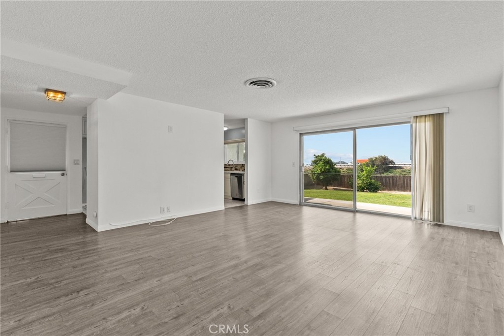 11625 Hunnewell