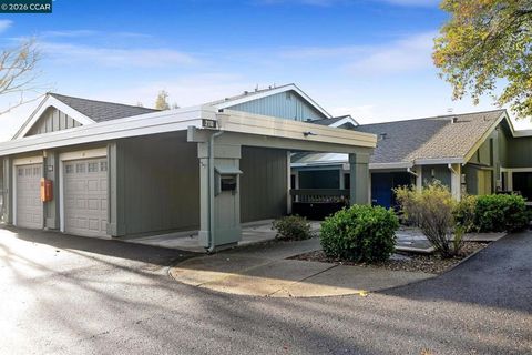 Photo of 2110 2110 Cactus Ct Ct, Walnut Creek, CA 94595 (MLS # 41123826)