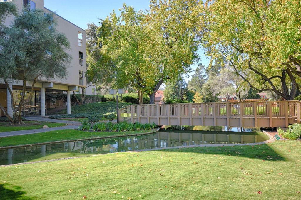 WALNUT CREEK - Residential