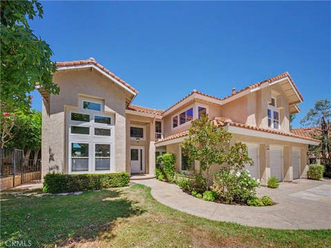 Photo of 32715 Pacifica Court, Westlake Village, CA 91361 (MLS # SR26160756)