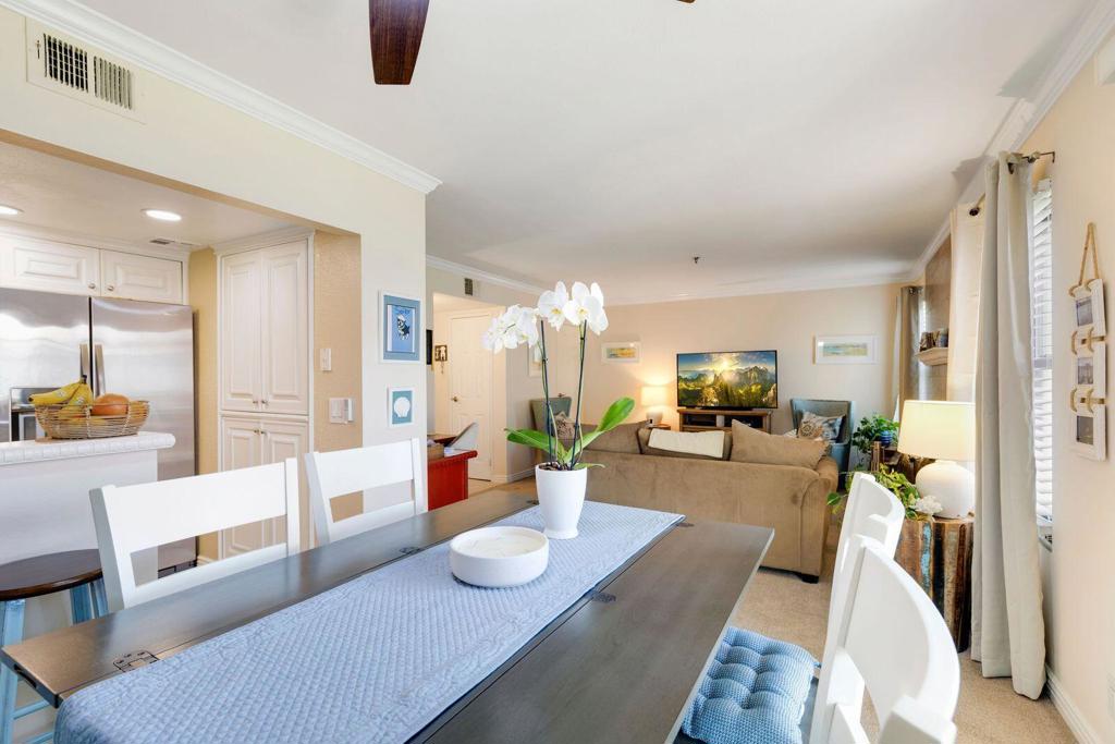 Palm Lakes - Residential