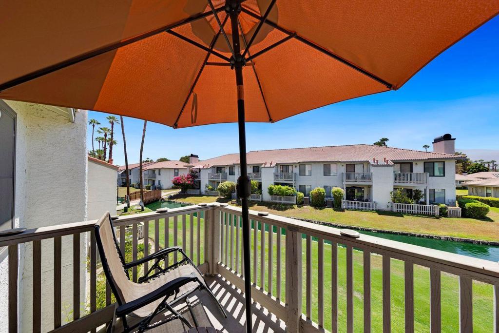 Palm Lakes - Residential