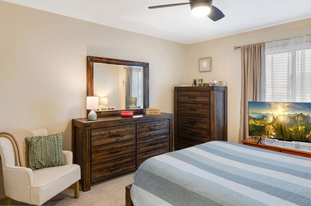 Palm Lakes - Residential