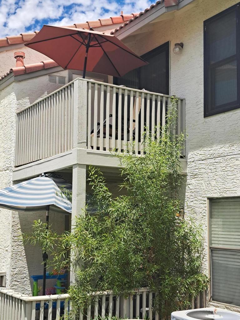 Palm Lakes - Residential