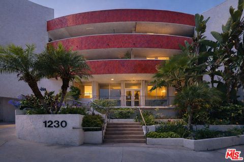 Photo of 1230 Horn Avenue #628, West Hollywood, CA 90069 (MLS # 26667571)