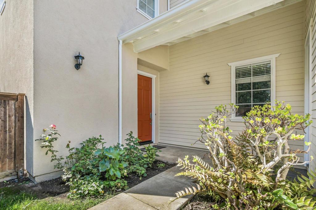 609 Saltgrass Avenue