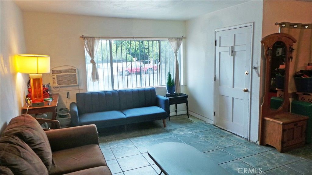 Photo of 13912 Daventry Street, Pacoima, CA 91331 (MLS # SR25120891)
