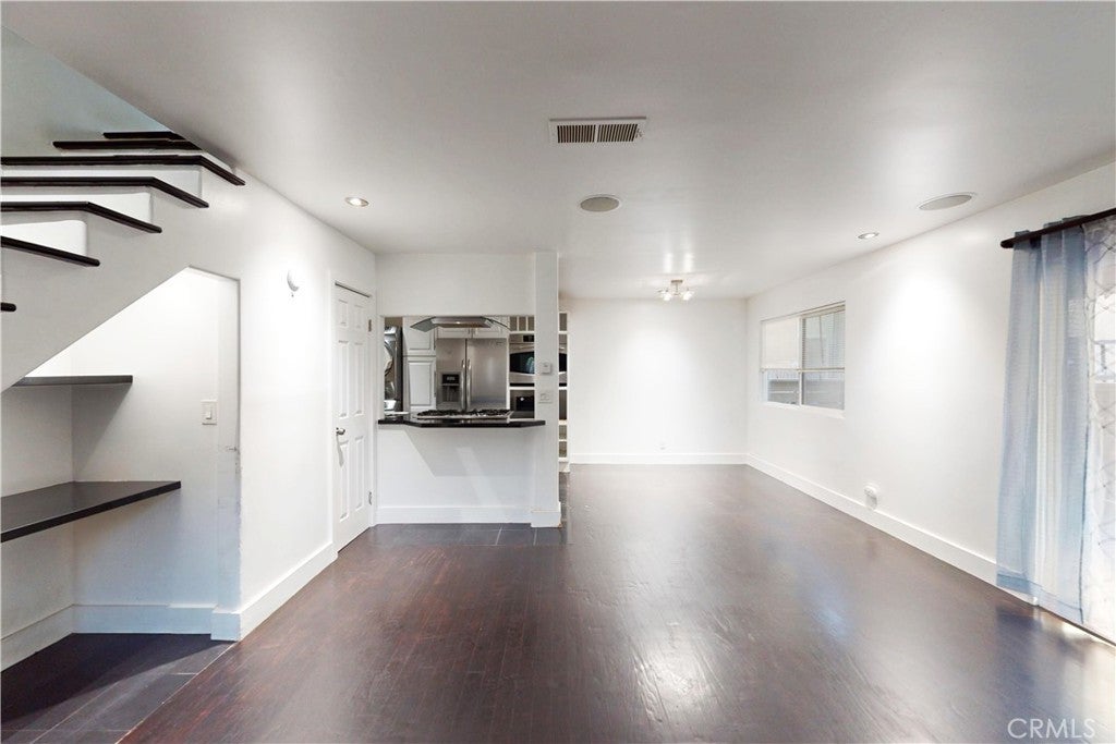 22716 Figueroa Street 20
