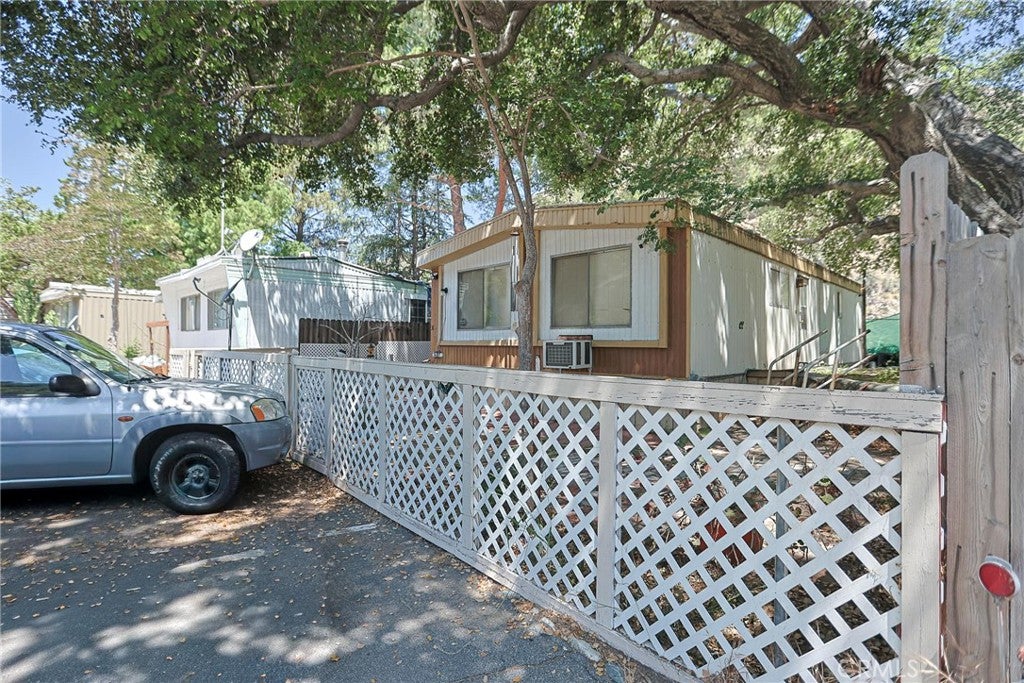 24210 E East Fork Road 38