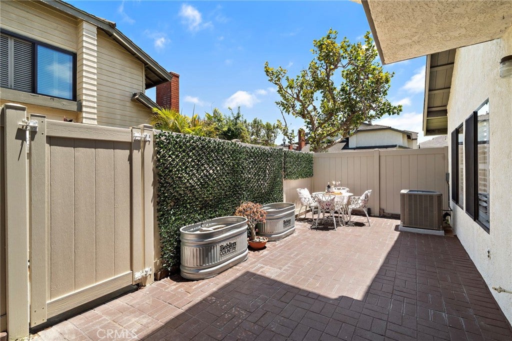18134 Rustic Court, Fountain Valley CA 92708 - Photo 28