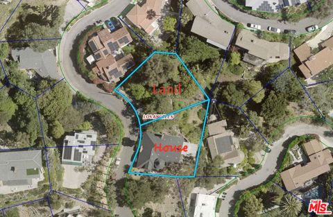 Photo of 2890 Belden Dr, Los Angeles, CA 90068 (MLS # 26670865)