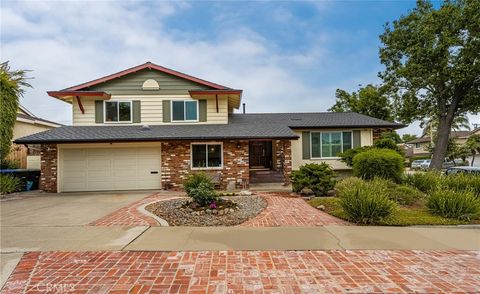 2902 E Trenton E Orange CA 92867